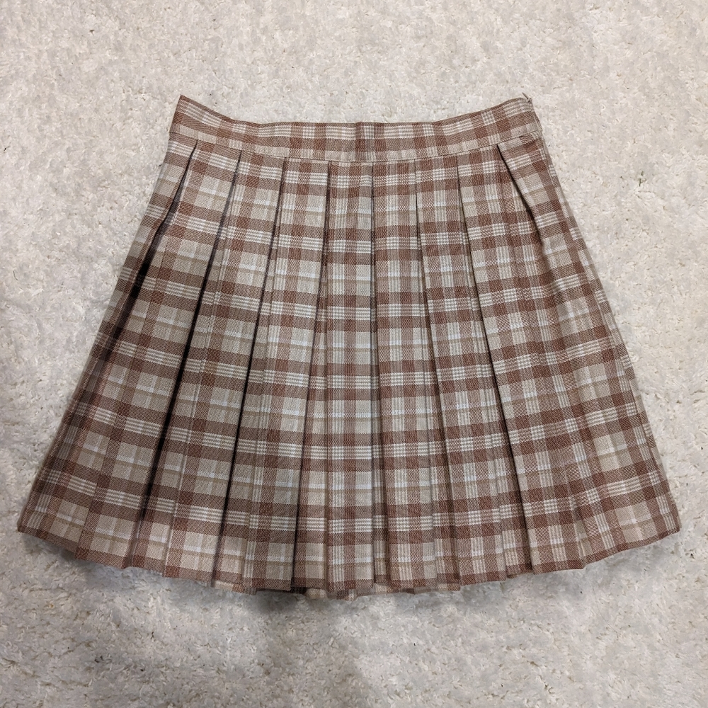 Beige preppy skirt